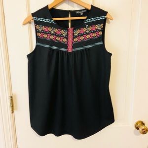 NWT adrianna Papell black crinkle embroidered tank